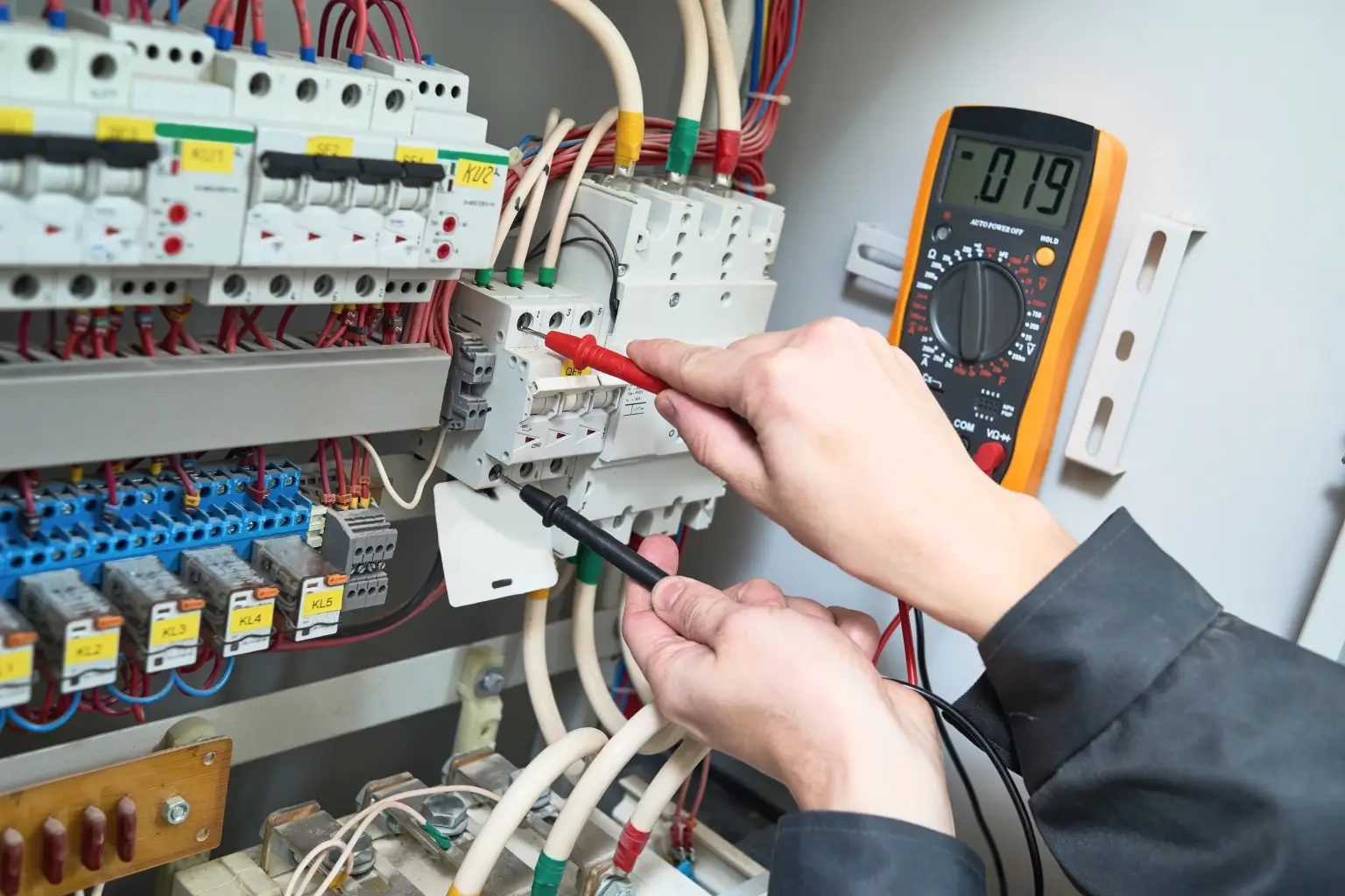 Electrician in San Diego